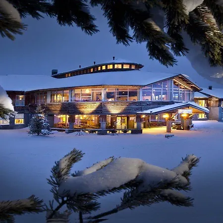 Szálloda Lapland Yllaeskaltio 3*