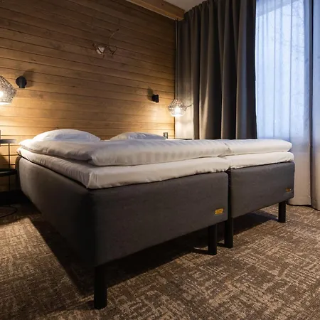 Szálloda Lapland Yllaeskaltio 3*